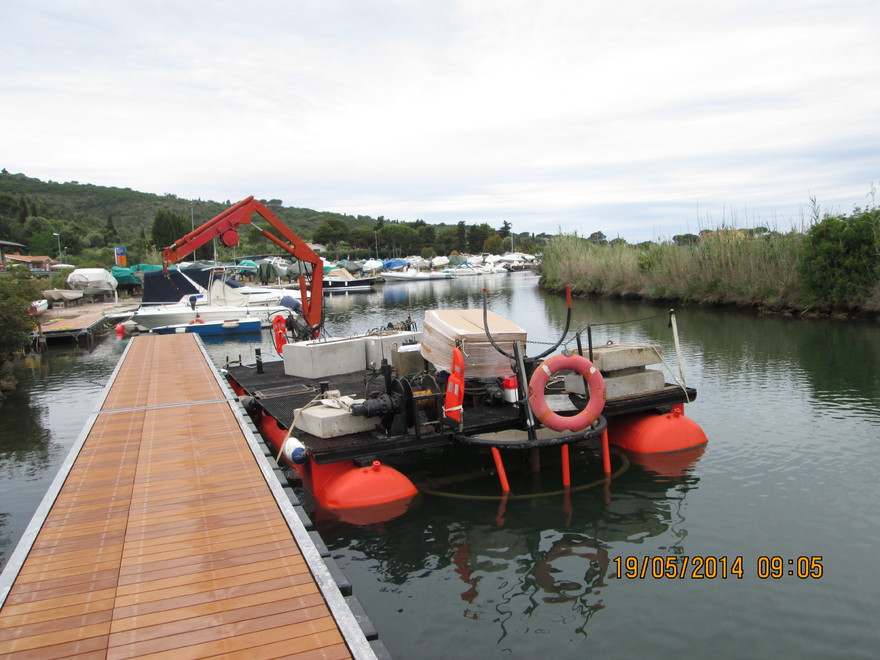 Costruzione Pontile attracco barche sul canale Santa Liberata Comune di Orbetello